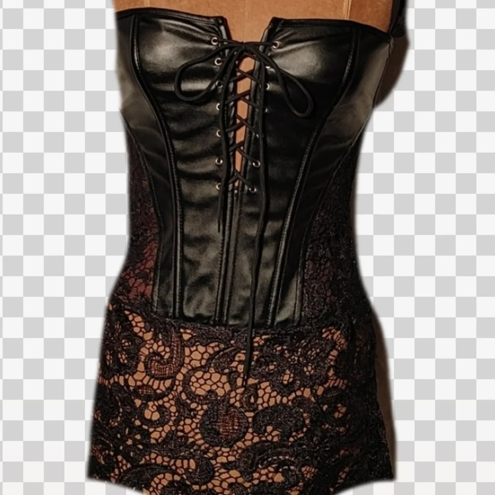 Corset/Bustier with Lace skirt